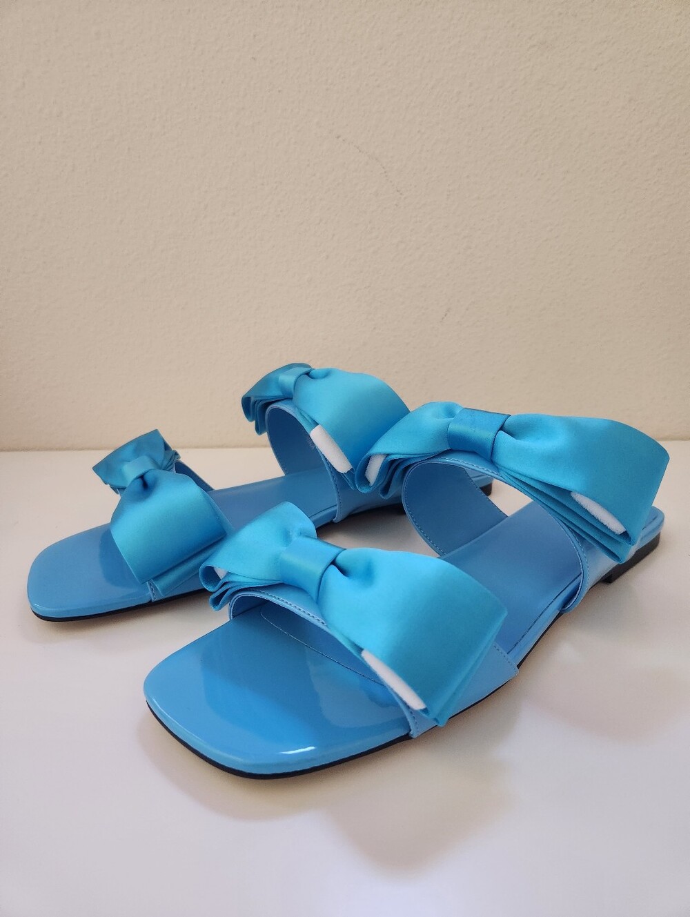 Aminah Abdul Jillil AAJ Blue Bow Flat Sandals Size 10